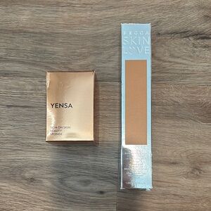 Yensa Skin on Skin Beauty Sponge and Becca Skin Love Weightless Blur Foundation